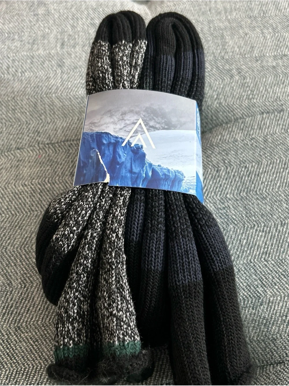 Polar Heat Nanuuq Men’s Premium Heat Socks, 2 Pack Thermal Socks, Size 7-12